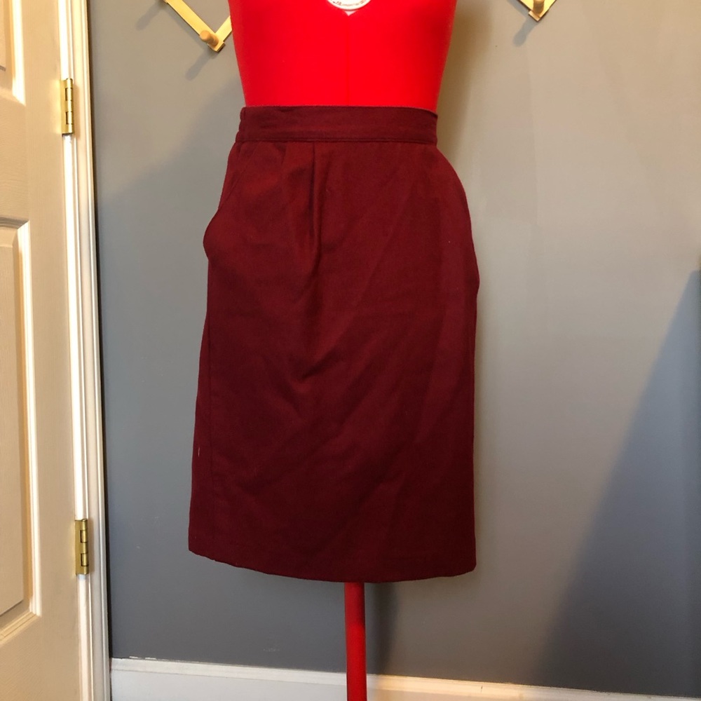 SAG HARBOR BURGUNDY VINTAGE PENCIL SKIRT 100% WOOL